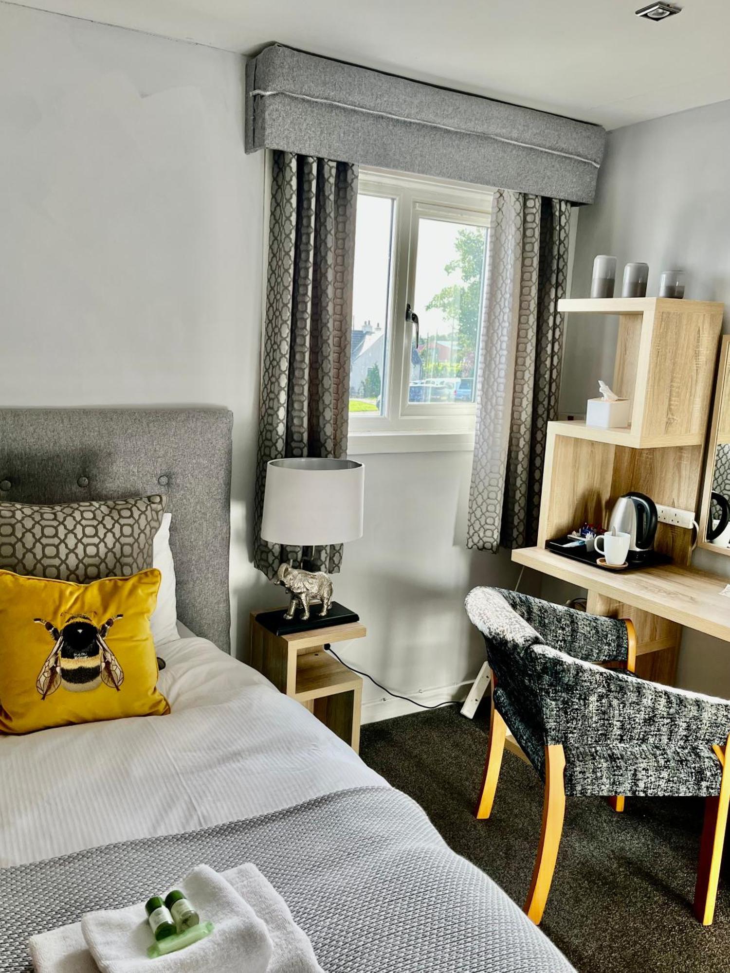 לנרק Scottish Equi B&B מראה חיצוני תמונה